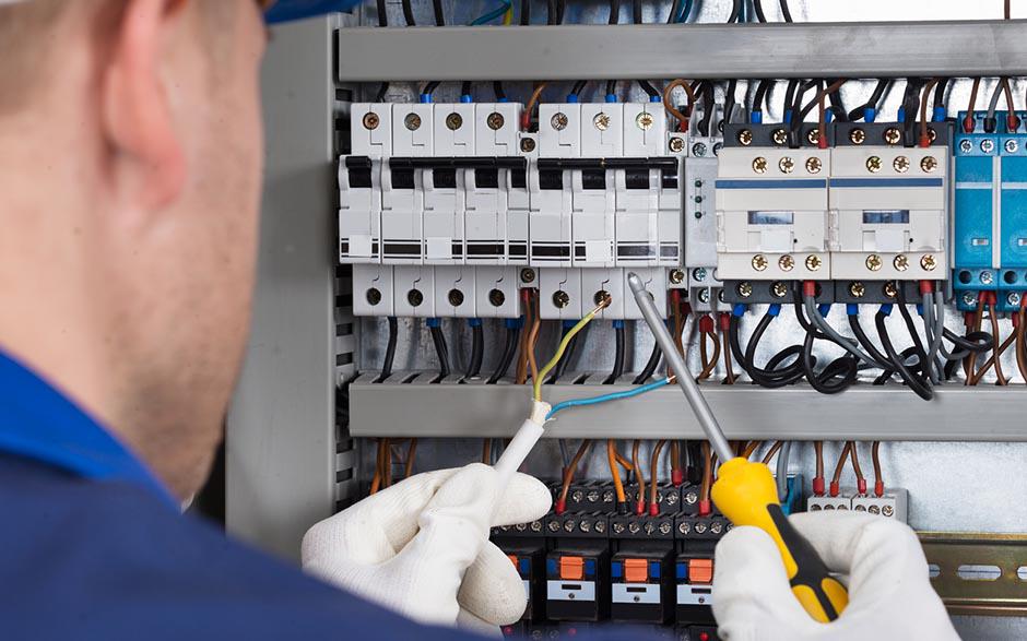 électricien urgence Paris 12